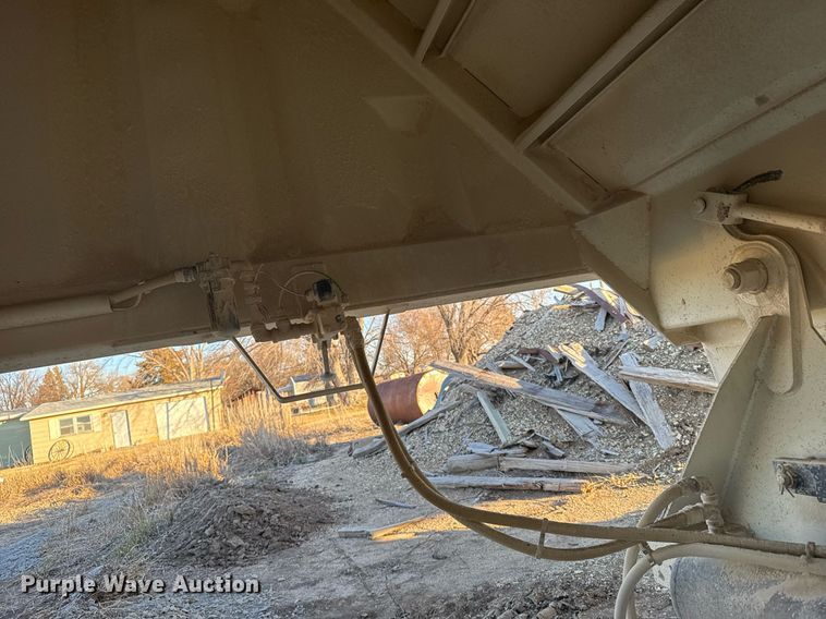 image for item DX3938 2015 Construction Trailer Specialists BDT-40 bottom dump trailer