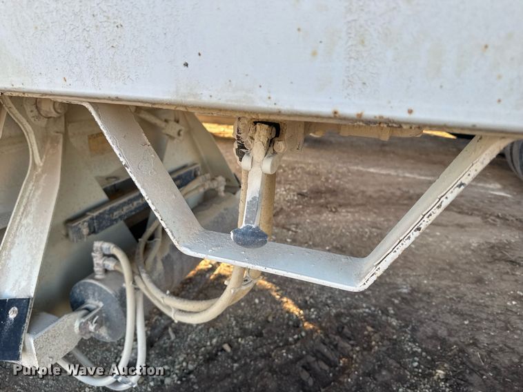 image for item DX3938 2015 Construction Trailer Specialists BDT-40 bottom dump trailer