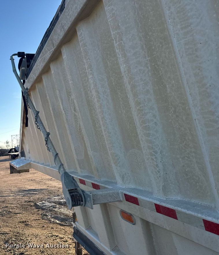 image for item DX3938 2015 Construction Trailer Specialists BDT-40 bottom dump trailer