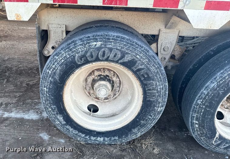 image for item DX3938 2015 Construction Trailer Specialists BDT-40 bottom dump trailer