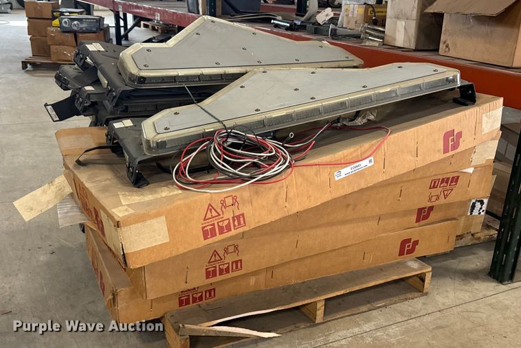 image for item EG6843 Federal Signal Valor light bars