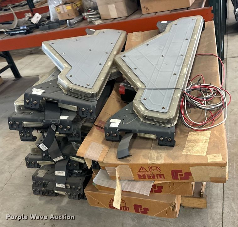 image for item EG6843 Federal Signal Valor light bars