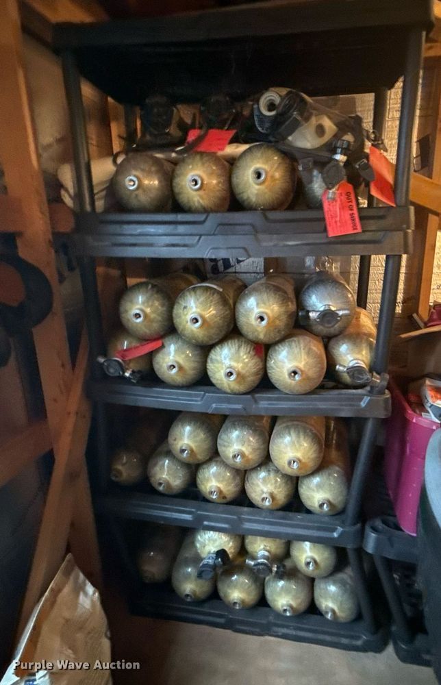 image for item EG7920 (29) SCBA tanks