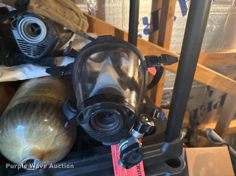 image for item EG7920 (29) SCBA tanks