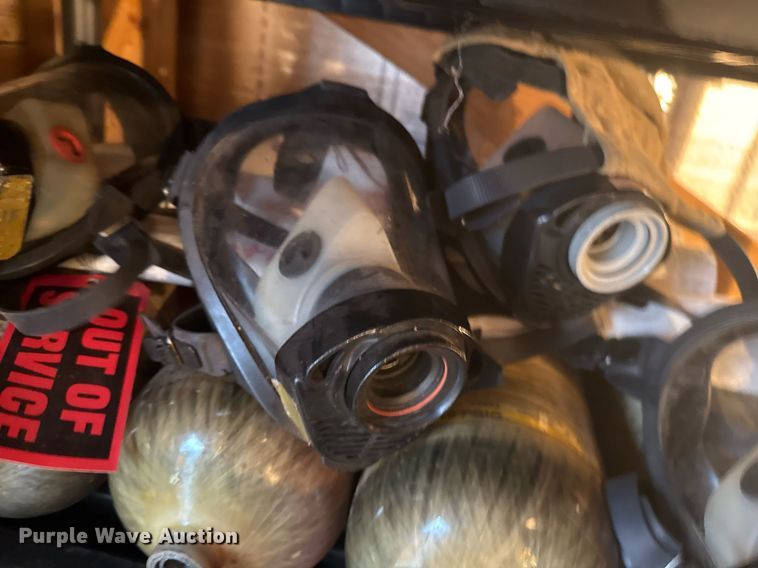 image for item EG7920 (29) SCBA tanks