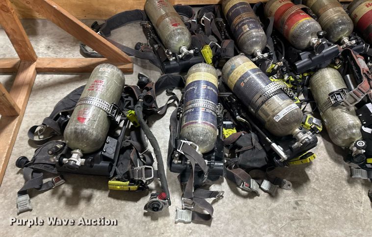 image for item EG7921 (27) SCBA tanks