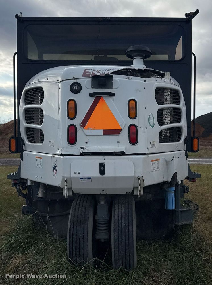 image for item EG7924 2010 Elgin Pelican street sweeper