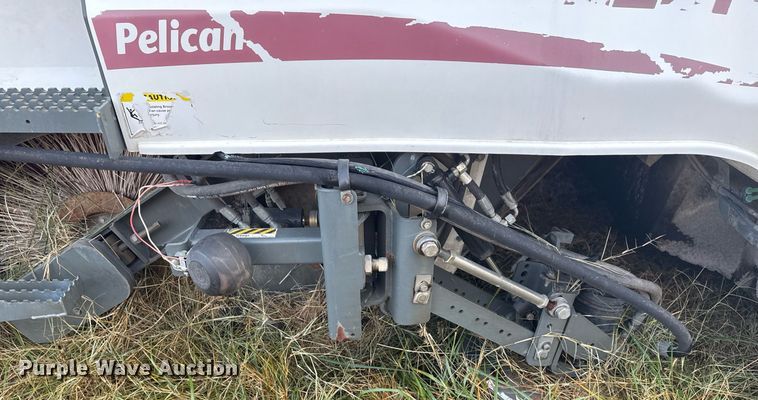 image for item EG7924 2010 Elgin Pelican street sweeper