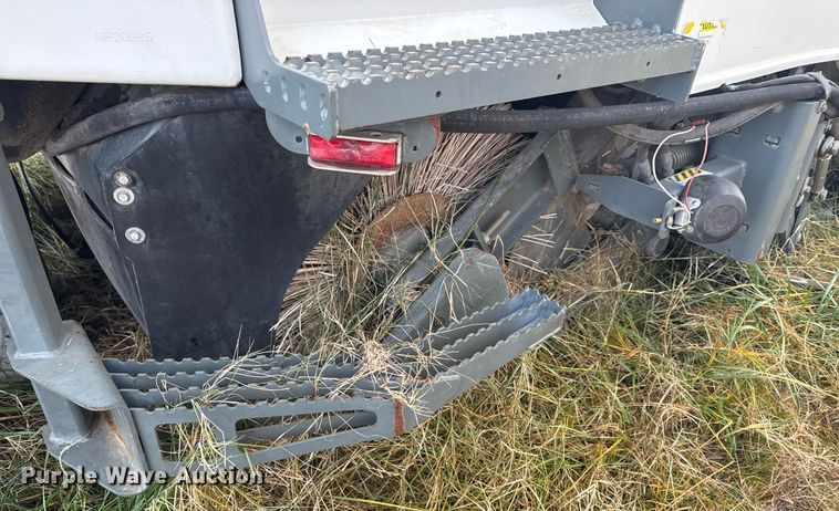 image for item EG7924 2010 Elgin Pelican street sweeper