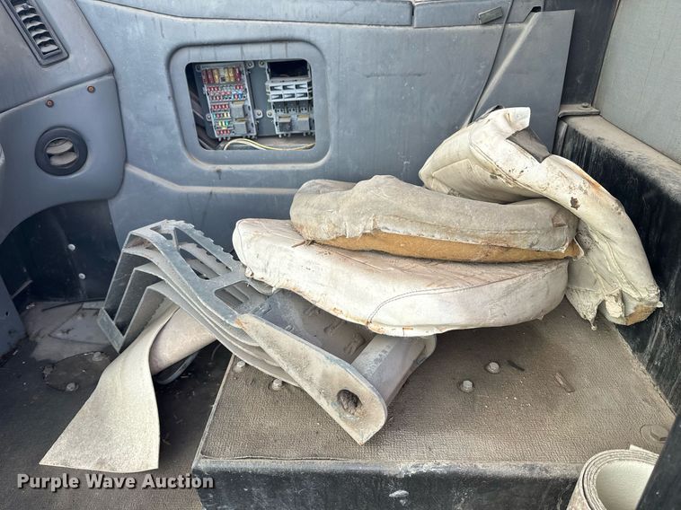 image for item EG7924 2010 Elgin Pelican street sweeper