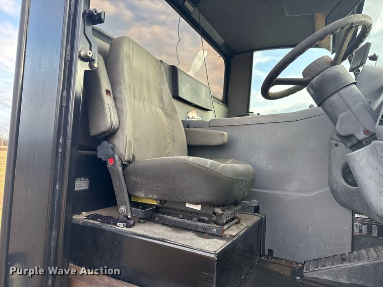 image for item EG7924 2010 Elgin Pelican street sweeper