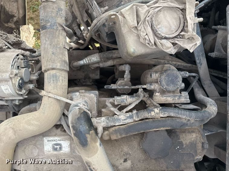 image for item EG7924 2010 Elgin Pelican street sweeper