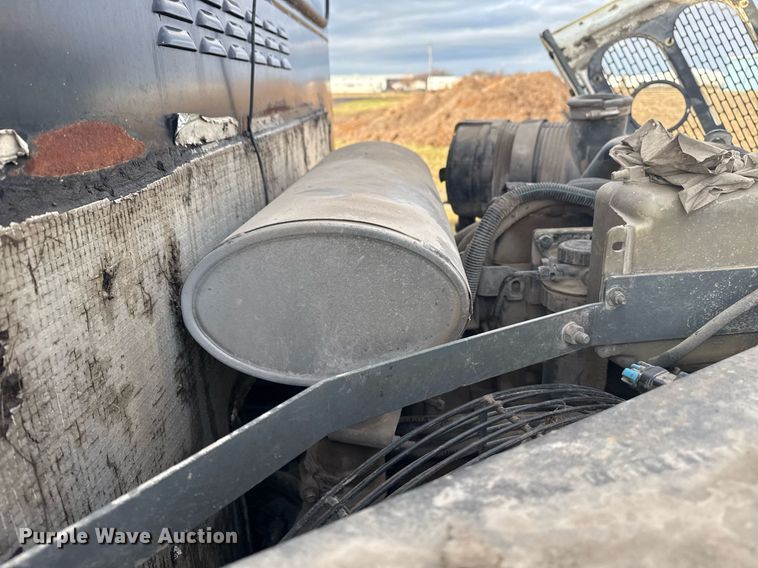 image for item EG7924 2010 Elgin Pelican street sweeper