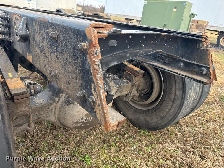 image for item EG7928 2014 Freightliner Business Class M2 truck cab and chassis