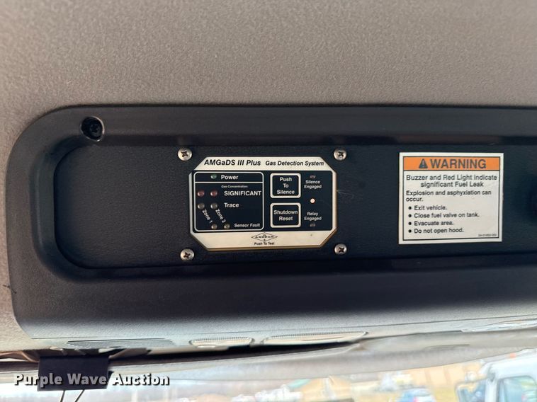 image for item EG7928 2014 Freightliner Business Class M2 truck cab and chassis