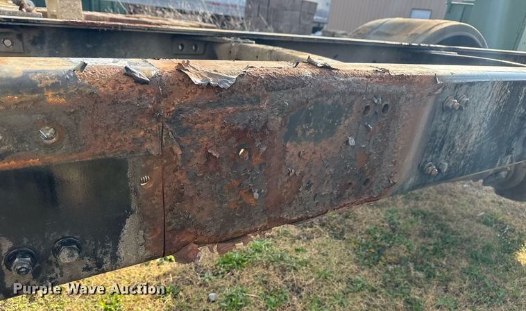 image for item EG7929 2014 Freightliner Business Class M2 truck cab and chassis