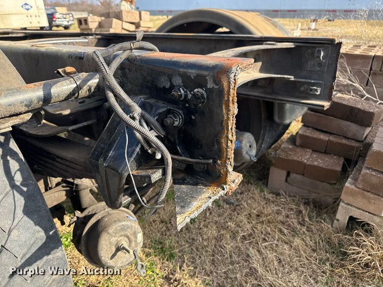 image for item EG7929 2014 Freightliner Business Class M2 truck cab and chassis