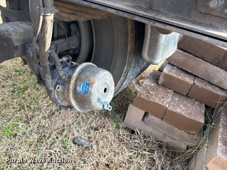 image for item EG7929 2014 Freightliner Business Class M2 truck cab and chassis