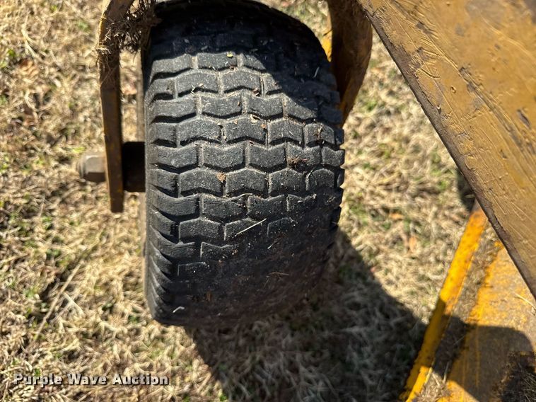 image for item EG7931 2008 Hustler Super Z ZTR lawn mower