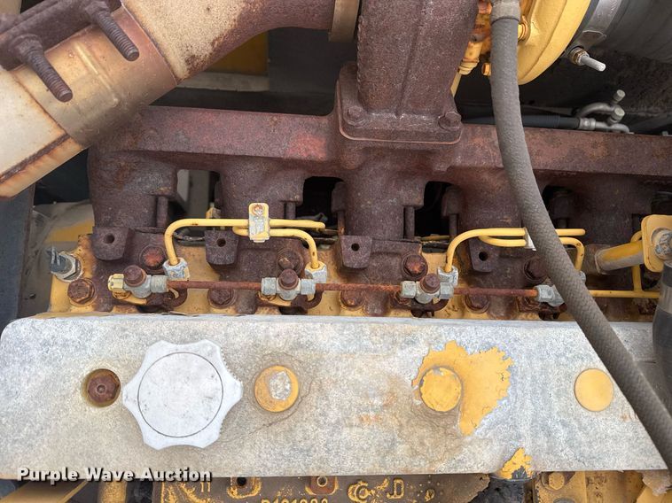 image for item EG7934 2005 John Deere 200C LC excavator