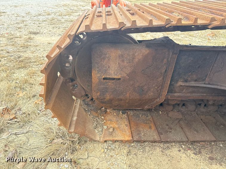 image for item EG7934 2005 John Deere 200C LC excavator