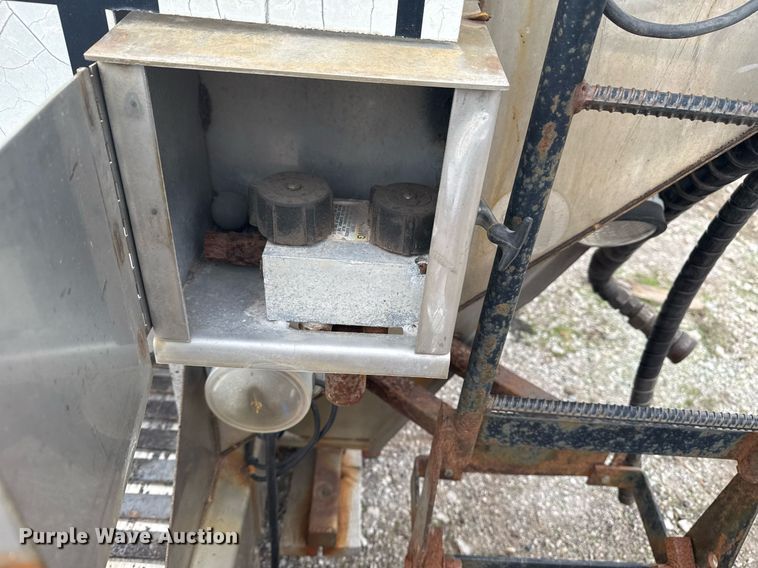 image for item EG7936 Swenson  spreader