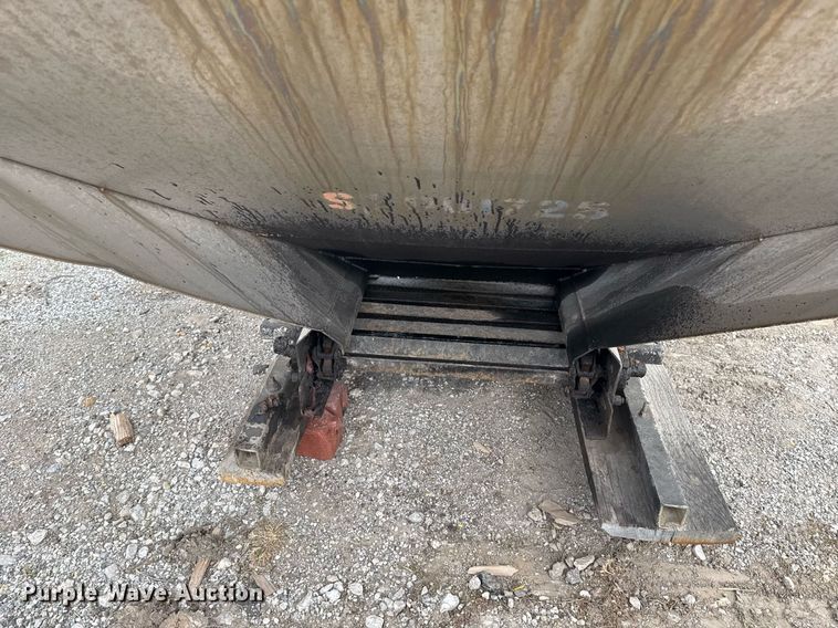 image for item EG7936 Swenson  spreader