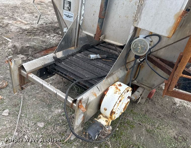 image for item EG7937 Swenson spreader