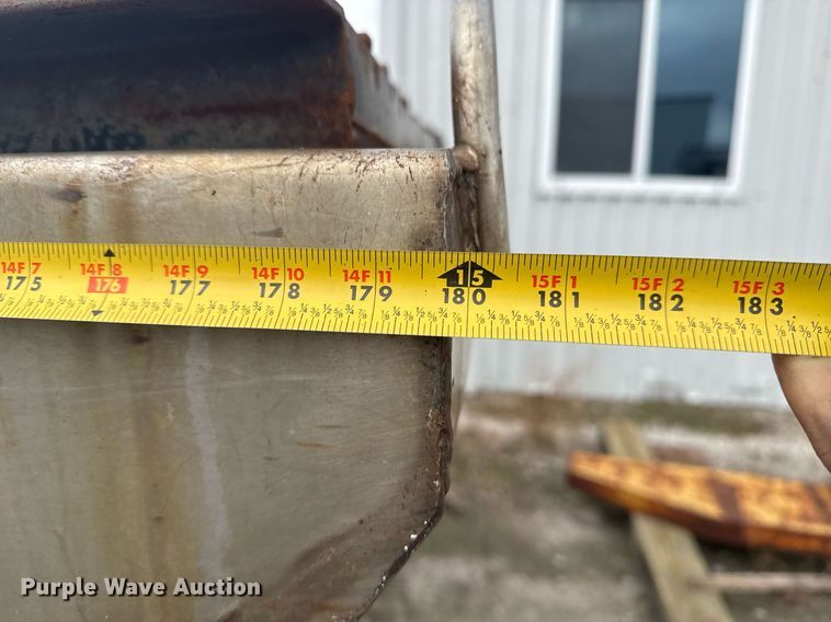 image for item EG7937 Swenson spreader