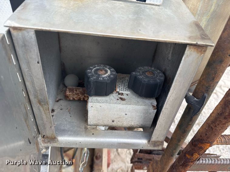 image for item EG7938 Swenson spreader