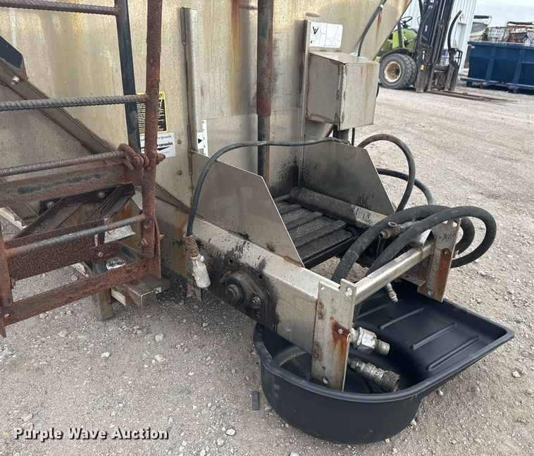 image for item EG7939 Swenson spreader