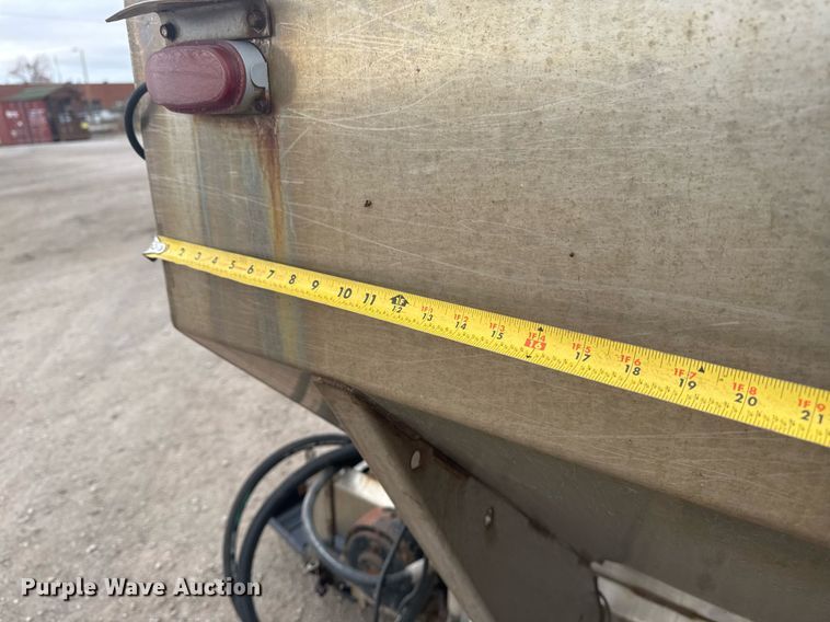 image for item EG7939 Swenson spreader