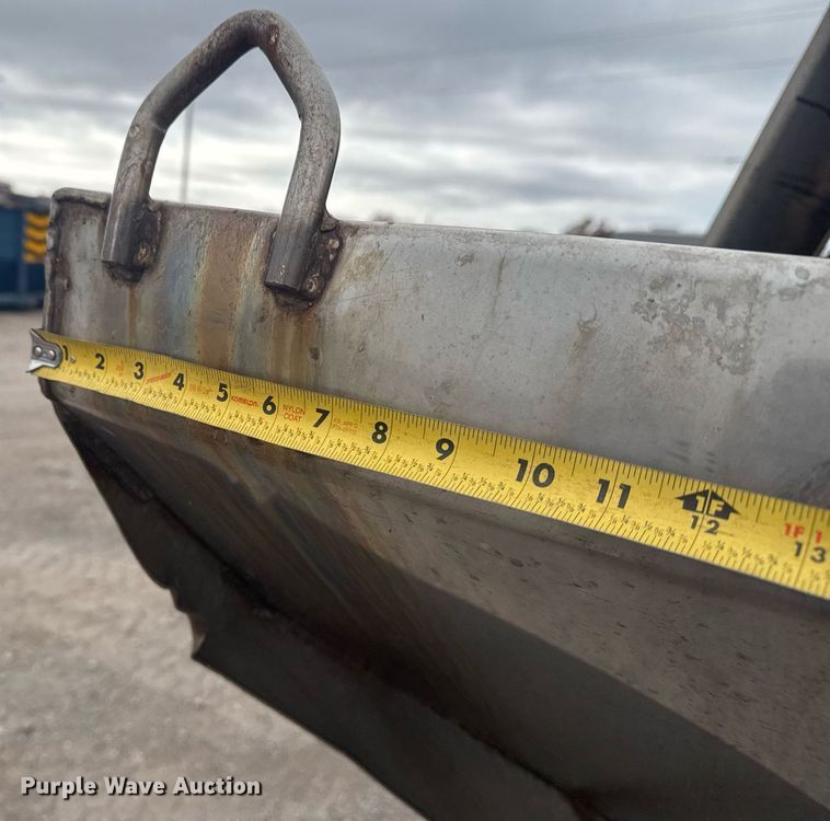 image for item EG7939 Swenson spreader