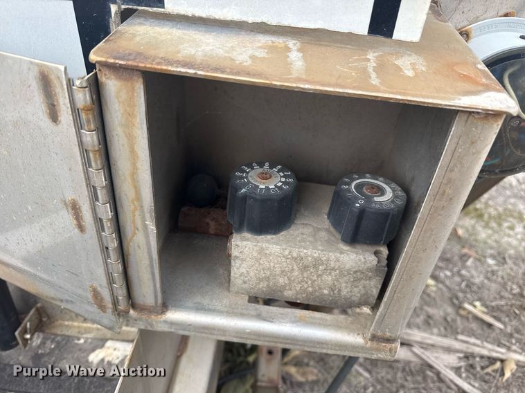 image for item EG7940 Swenson spreader