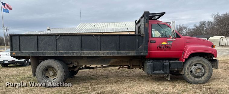 image for item EG7946 2000 Chevrolet C7 dump truck