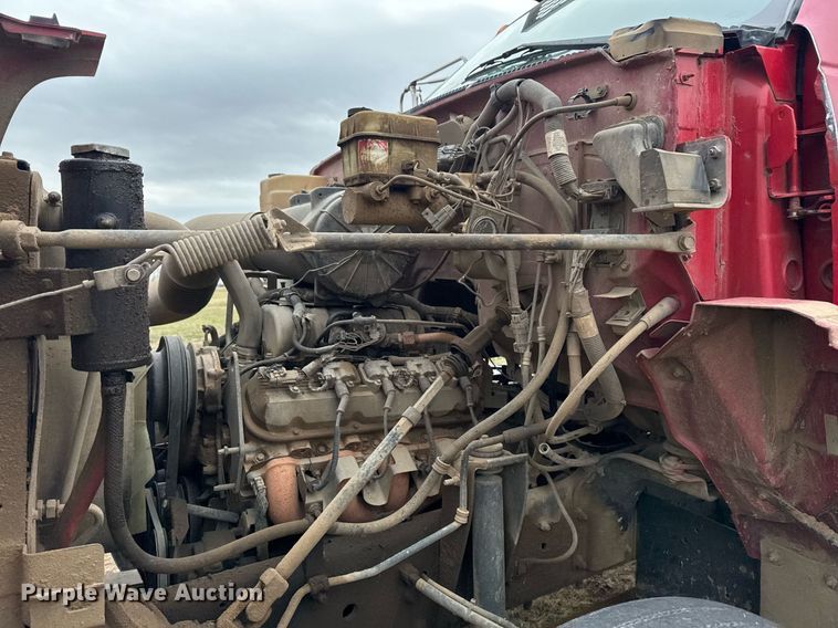 image for item EG7946 2000 Chevrolet C7 dump truck