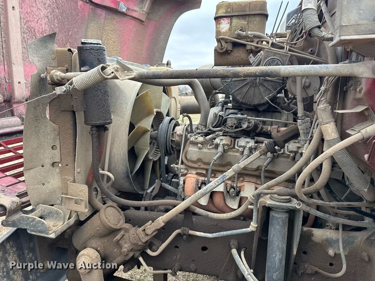 image for item EG7946 2000 Chevrolet C7 dump truck