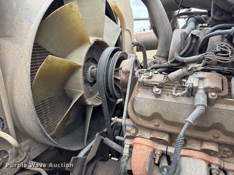 image for item EG7946 2000 Chevrolet C7 dump truck