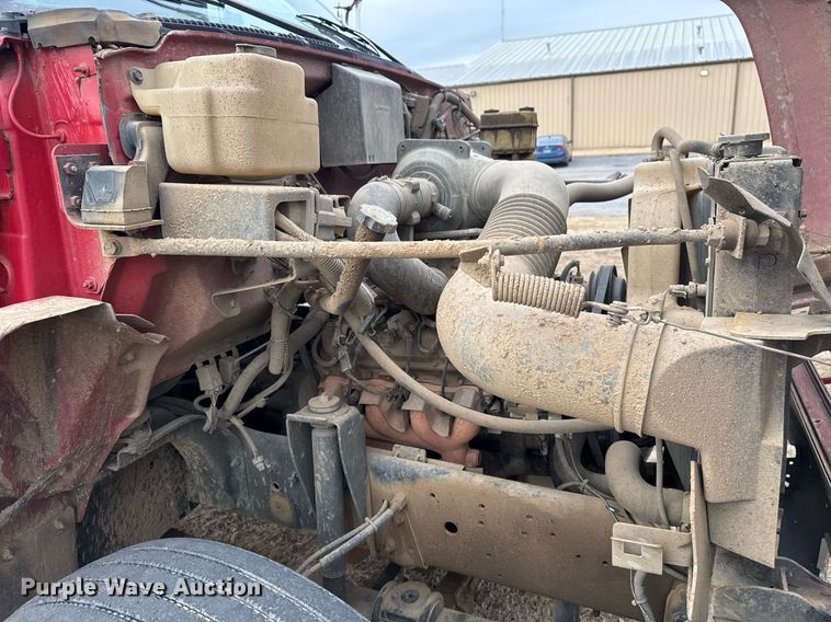 image for item EG7946 2000 Chevrolet C7 dump truck