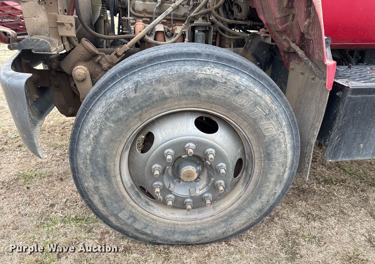 image for item EG7946 2000 Chevrolet C7 dump truck