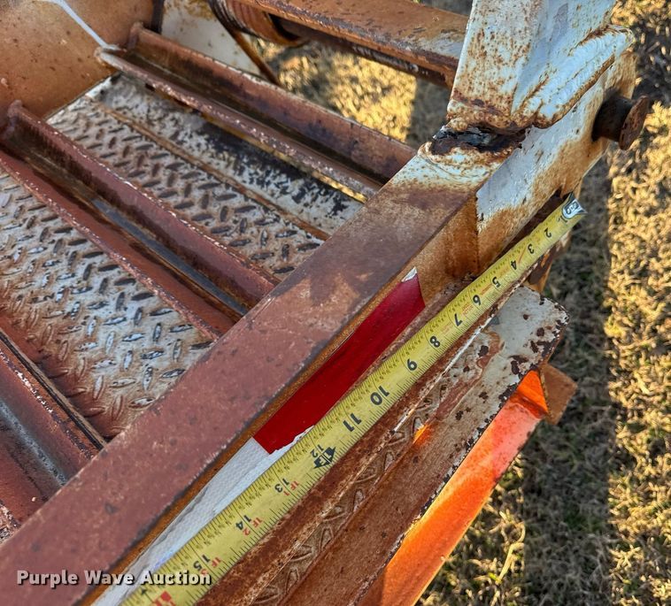 image for item EG7947 2013 Overbilt equipment trailer