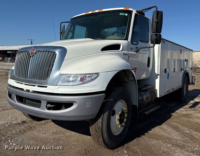 image for item EG7948 2009 International 4400 utility / service truck
