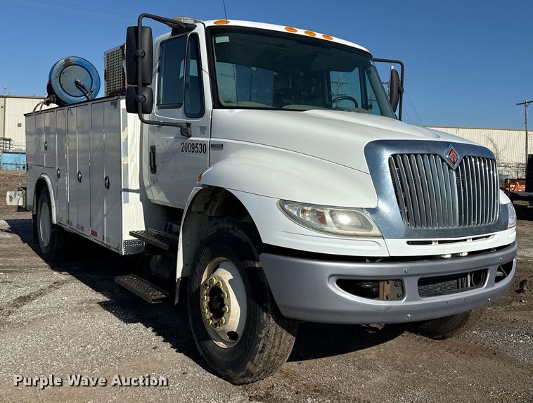 image for item EG7948 2009 International 4400 utility / service truck