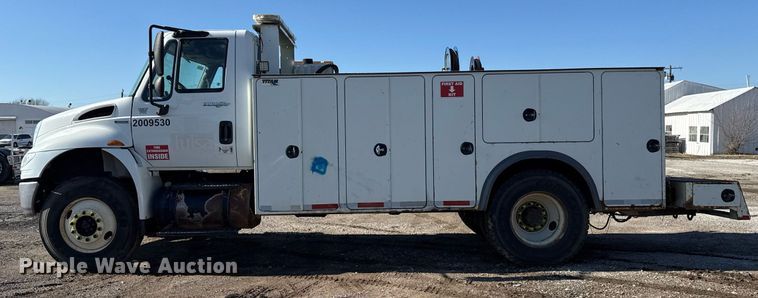 image for item EG7948 2009 International 4400 utility / service truck