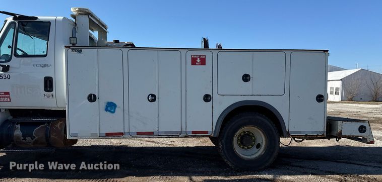 image for item EG7948 2009 International 4400 utility / service truck