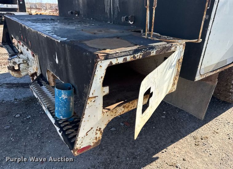 image for item EG7948 2009 International 4400 utility / service truck