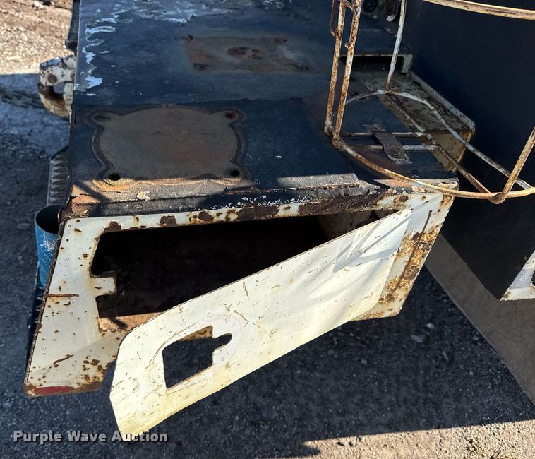 image for item EG7948 2009 International 4400 utility / service truck