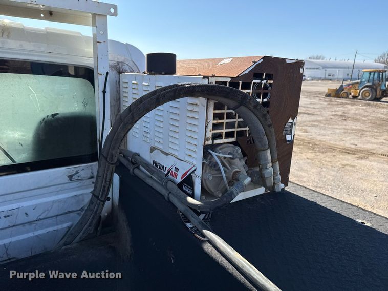 image for item EG7948 2009 International 4400 utility / service truck