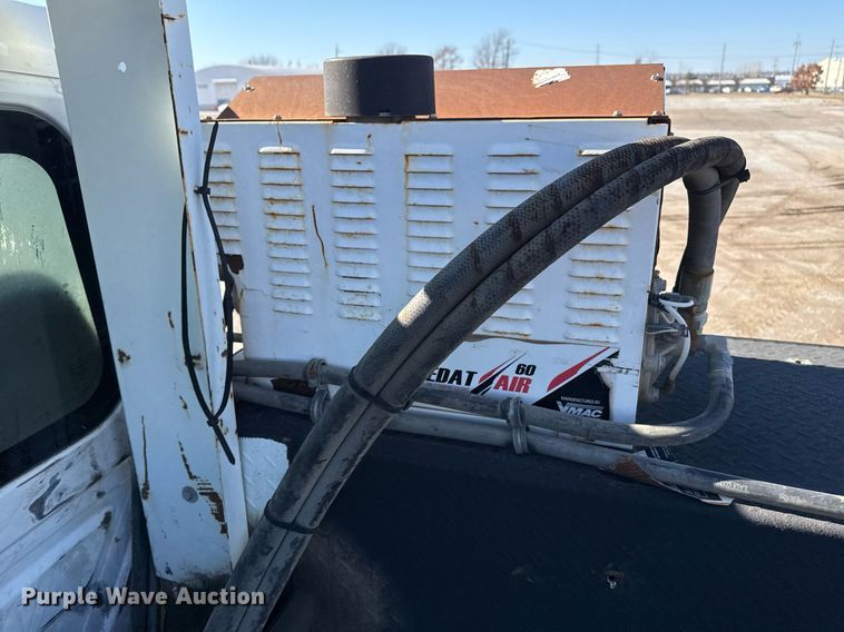 image for item EG7948 2009 International 4400 utility / service truck