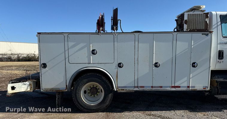 image for item EG7948 2009 International 4400 utility / service truck